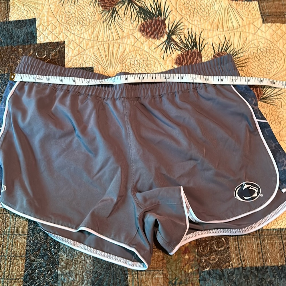 Wms xl Penn State shorts
